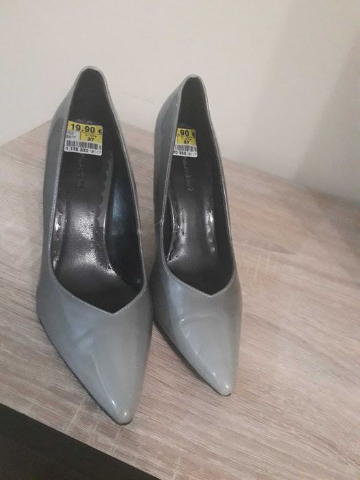 Дамски обувки на ток