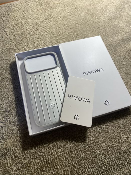 Премиум Калъф RIMOWA Original Aluminium Groove за iPhone 17 pro Max