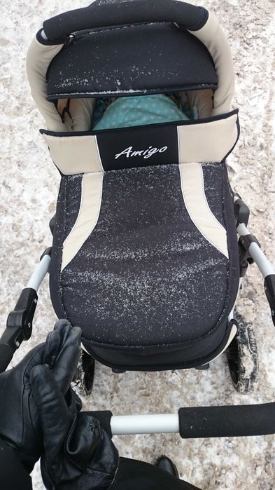 Продам коляску 3 в 1