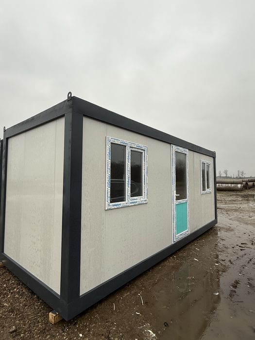 Vand containere modulare container modular cu o usa si un geam 2.700€