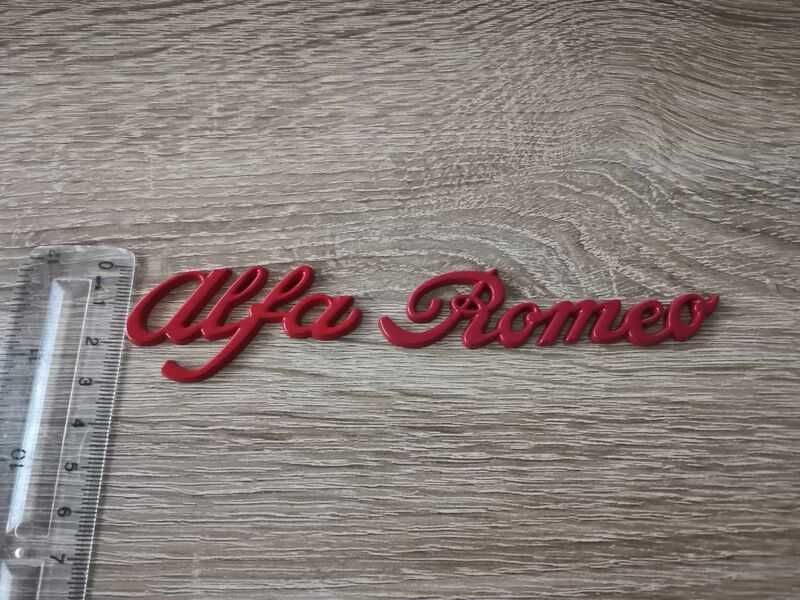 Alfa Romeo Алфа Ромео червен надпис