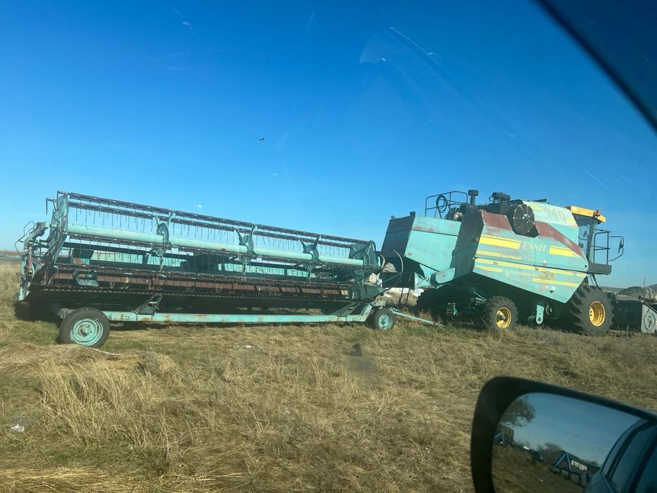 Продам Комбайн Есил