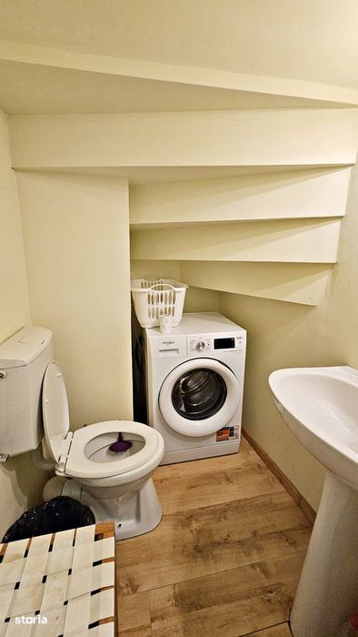 Central str Toamnei- CEC Brasov, apartament 3camere mobilat