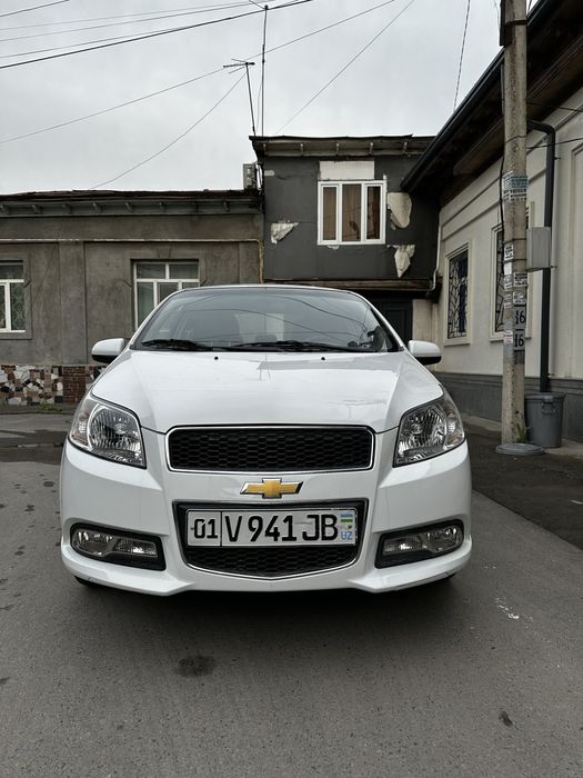 Продается NEXİA 3 механика в хорошем состоянии