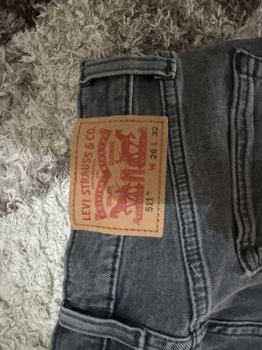 Blugi levis regular fit W 28 L 32