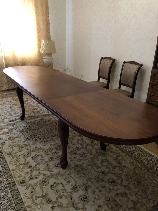 Стол из красного дуба