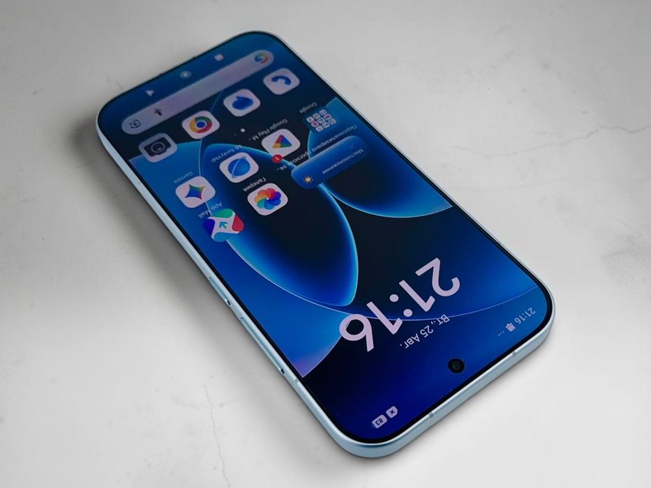 НОВ! Xiaomi 17 512GB 12RAM Ice Blue 5 заряда! Гаранция!