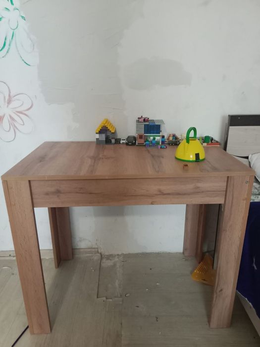 Продам стол письменный