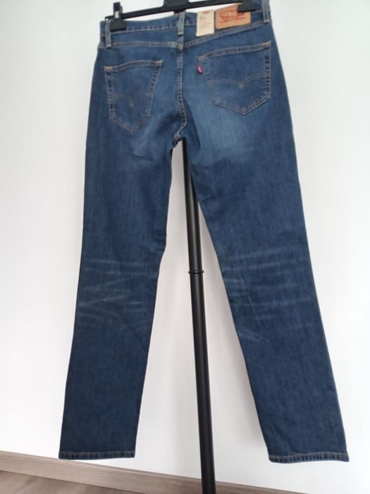 Vând blugi pt bărbați