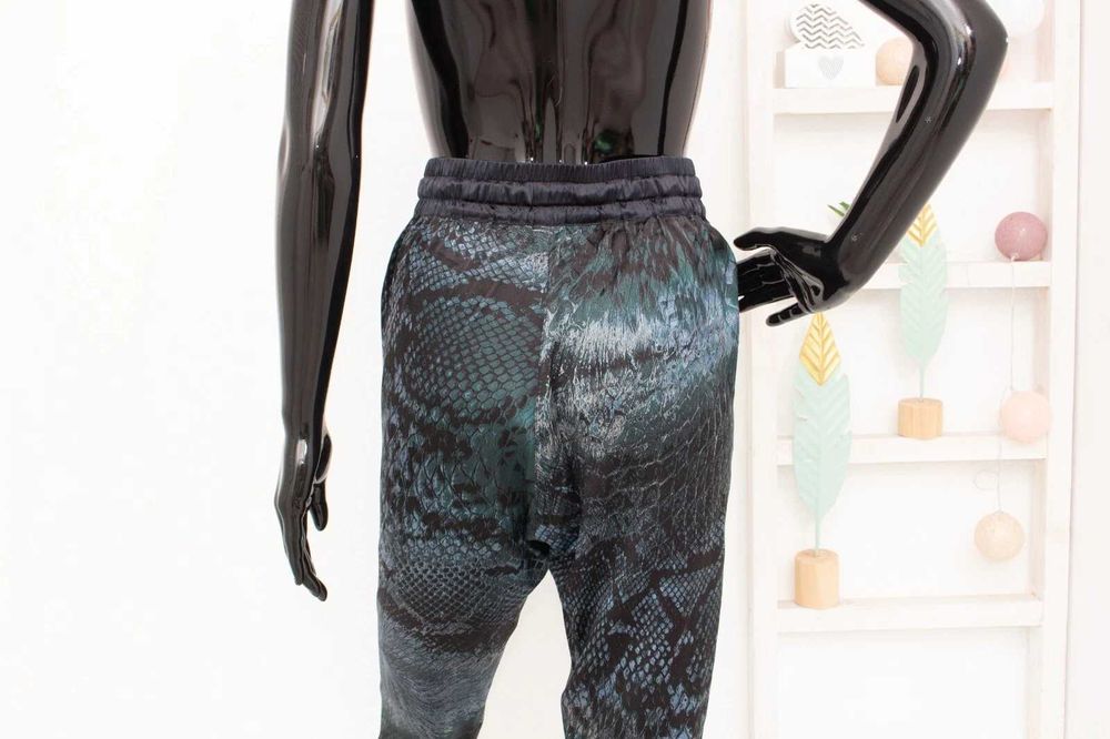 Munthe дамски копринен панталон змийски принт сатен синьо сиво 34 XS