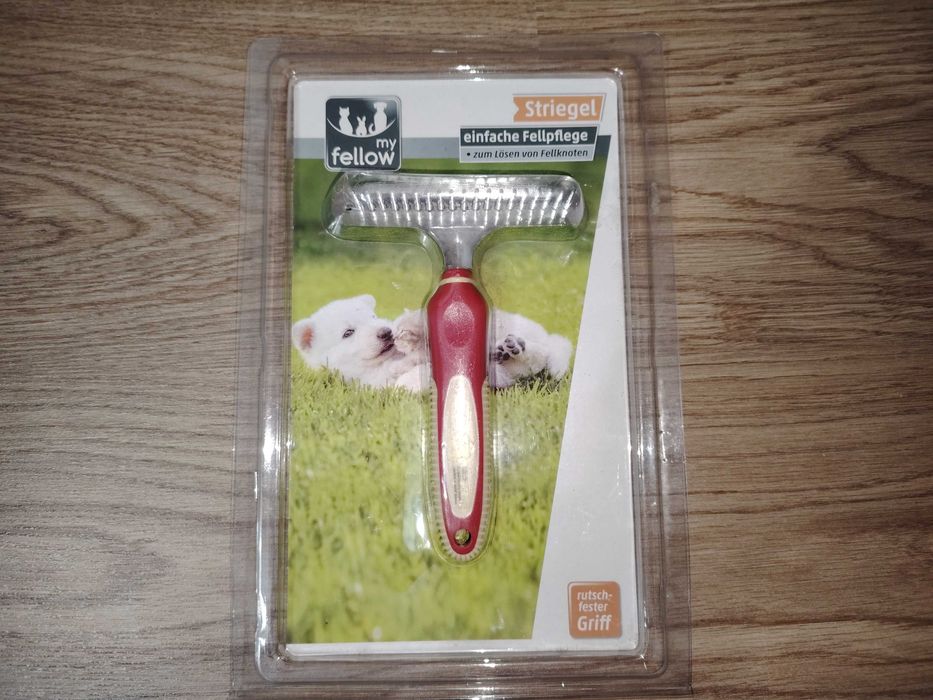 Perie pentru curatarea parului de caini , pisici , Grapa , Noua