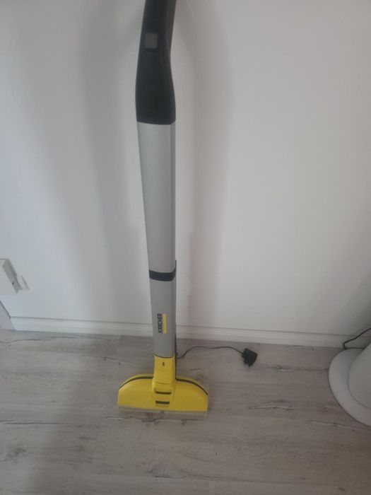Karcher FC 5 mop electric + aspirator geamuri Kärcher CADOU