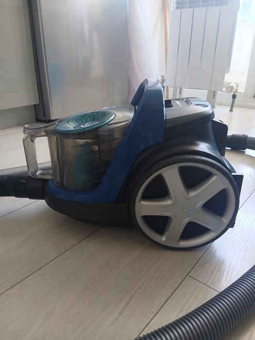 Продам пылесос  Philips в отличном состоянии