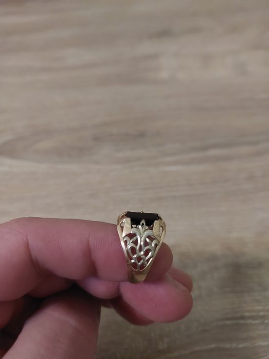 Мужской перстень.