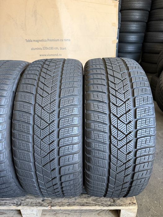 4 anvelope iarna 235/45/18 , 98 V , XL , Pirelli , TO ( echipare Tesla ) , 6.5-7 mm !