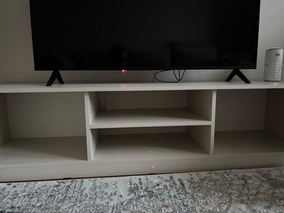 Тумба под тв. В идеальном состоянии