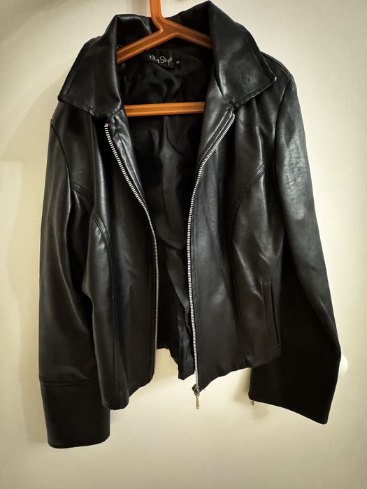 Дрехи/ якета/ сака