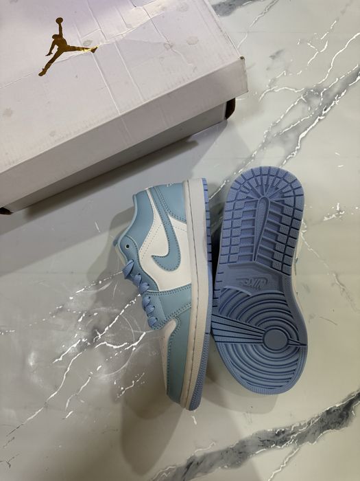 Jordan 1 low  nike baby blue