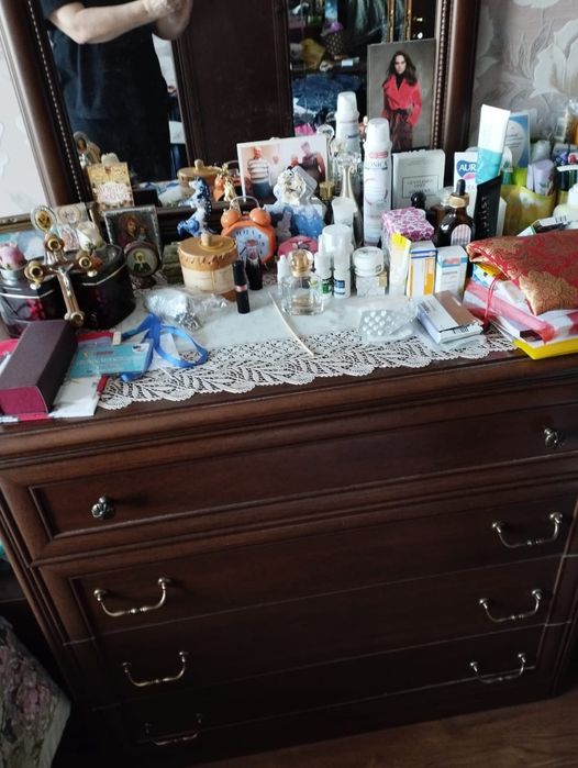 Спальный гарнитур