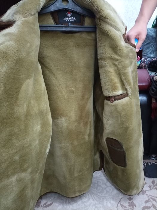 Продаётся мужская зимняя дублёнка