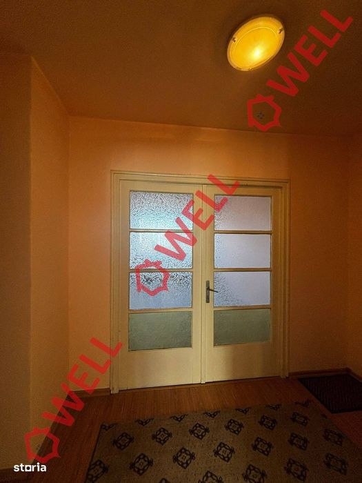 De vânzare apartament cu 3 camere ultracentral în Rupea!