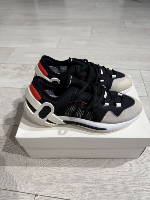 Adidas y 3 idoso