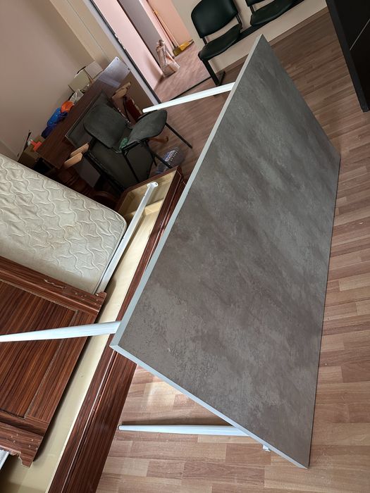 Стол сатылады!!!