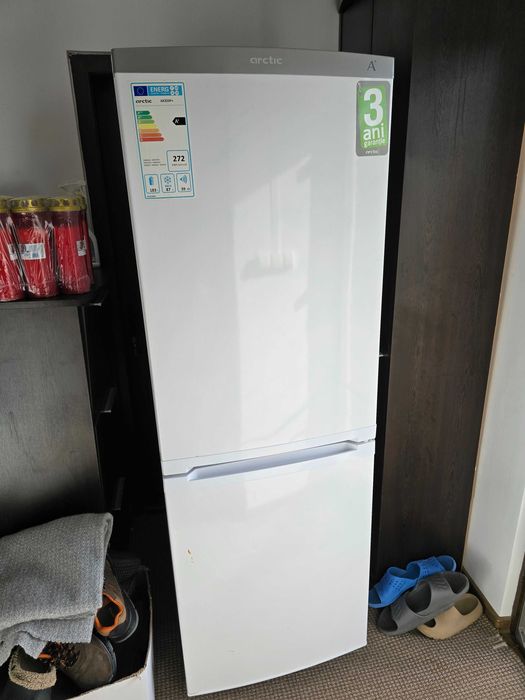 Frigider Artic folosit 183L / 87L congelator