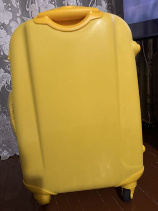 Чемодан Ambassador 70 литров