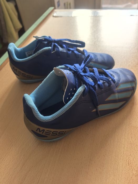 Бутонки 33 addidas Messi