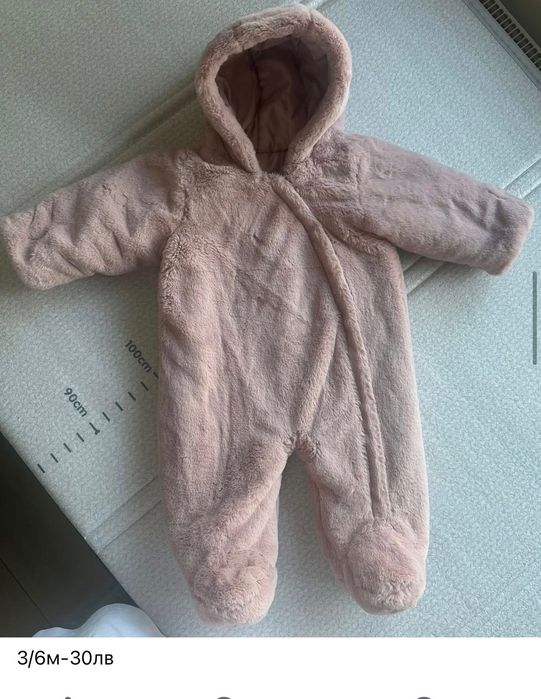 Космонавти на английски марки