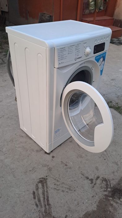 Продам стирпльную машину