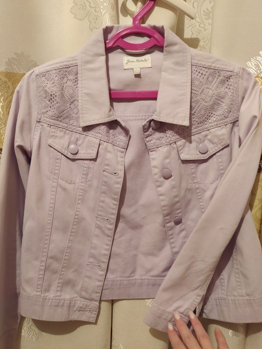 Джинсовая курточка на девочку 12лет.
