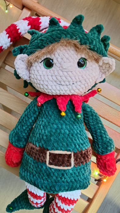 Плетен коледен елф- играчка/декорация