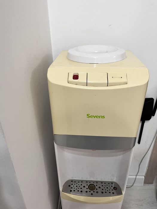 Продам диспенсер