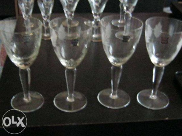 vand seturi pahare cristal produse de inalta calitate,pret set 100 lei