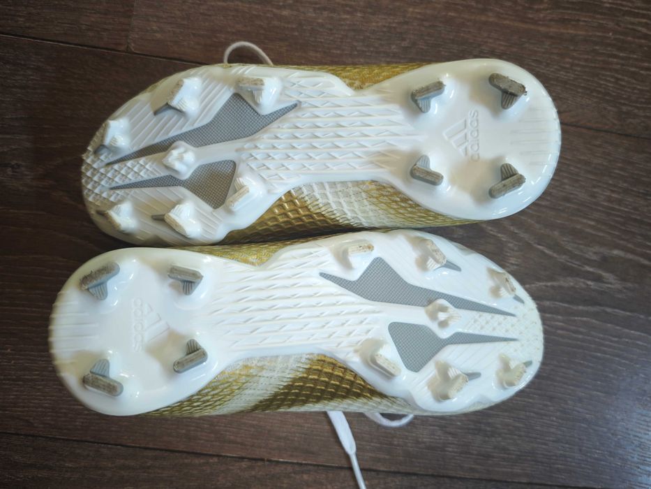 Футболни бутонки ADIDAS - 31 номер