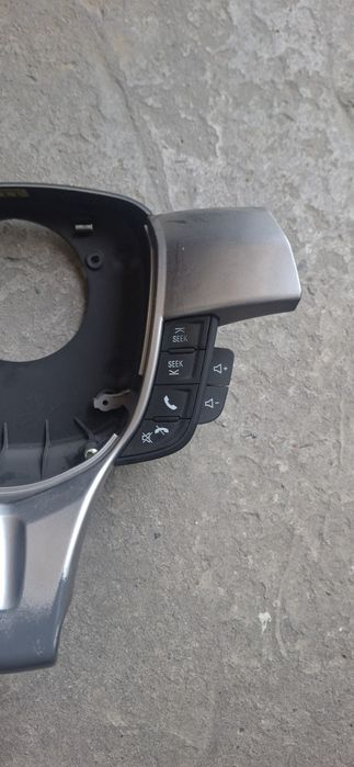 Продам пулт от руля шевроле спарк.состояние Б/У на фото видно состояни