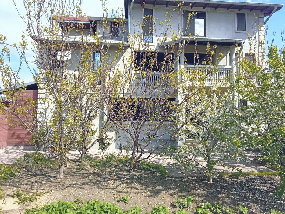 Vind sau schimb casă P+1 in Măgurele