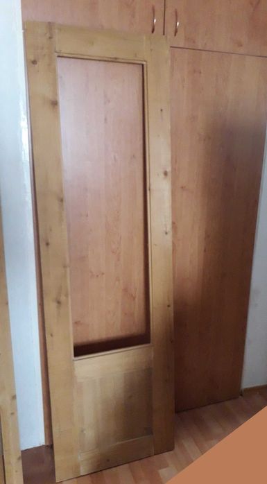 Usa noua lemn masiv - toc inclus - PLATA IN RATE