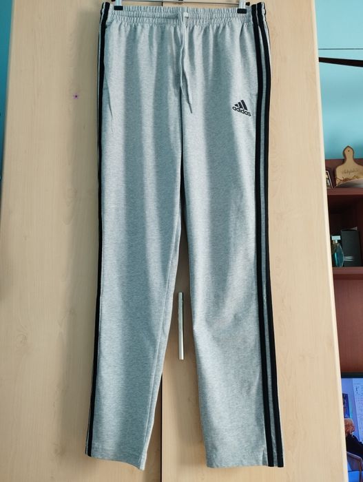 Adidas оригинална долница