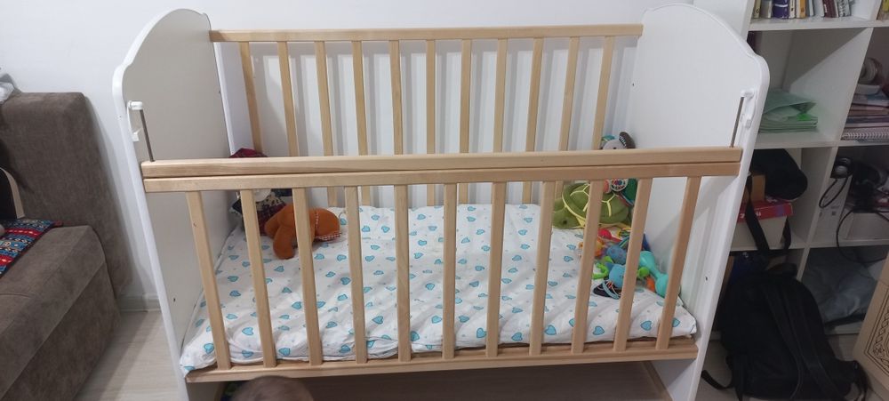 Манеж  без матраса