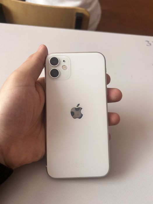 Айфон 11 с коробкой