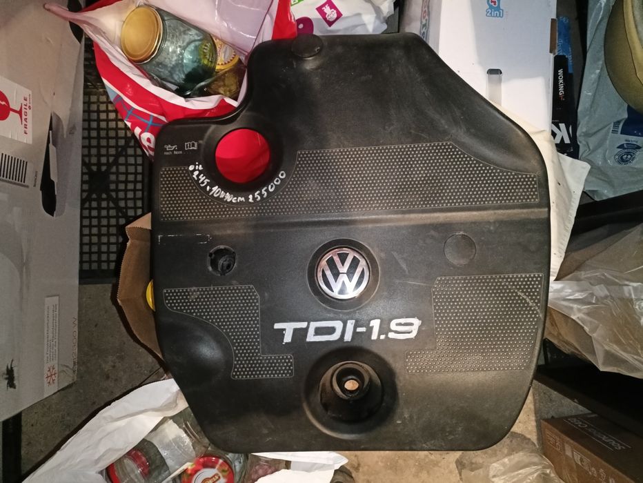 Кора за над двигателя за голф 4 1.9тди