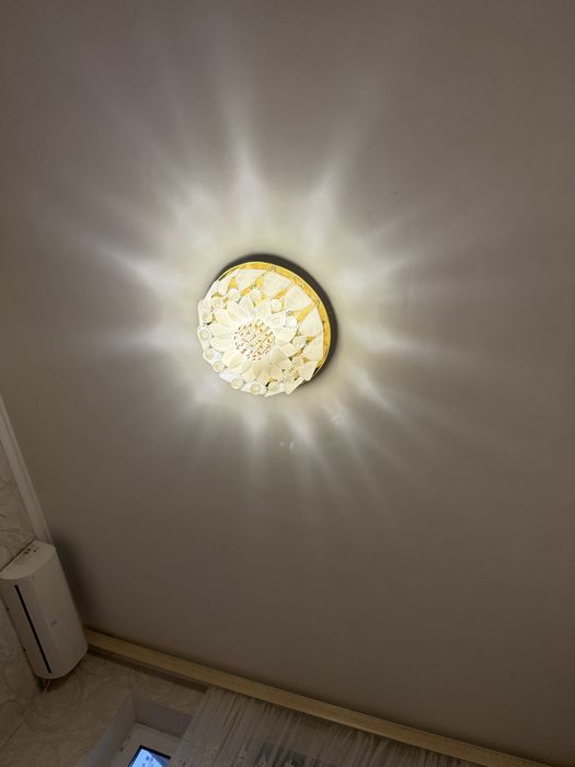 Продаю люстру б/у