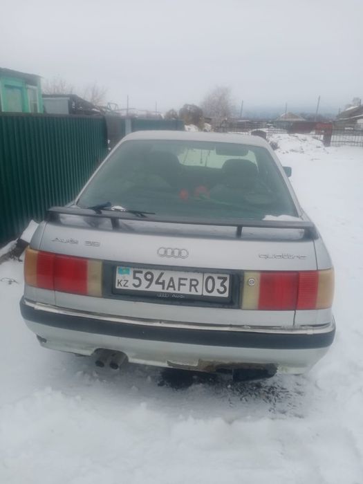 Продам срочно машину audi 80