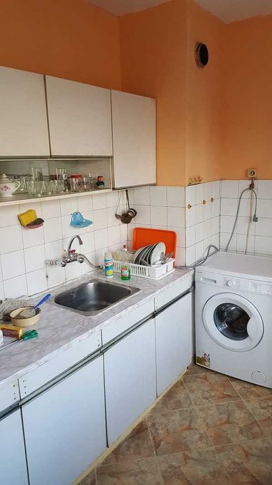 Дава се под наем Едностаен апартамент в София, Толстой - 50 кв.м за 299 € - Снимка #2