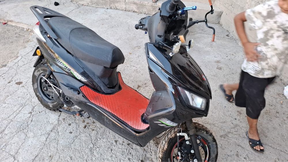 Мопед продаётся