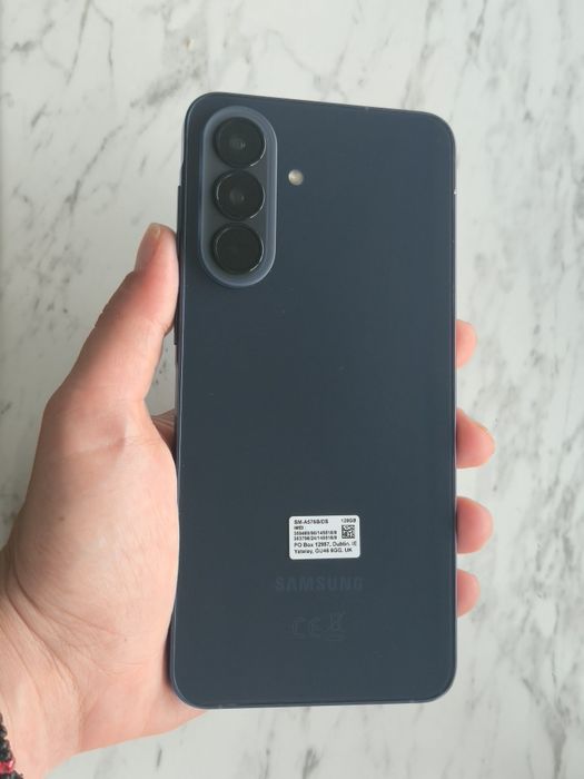 Vand/Schimb Samsung A57 5G 128gb