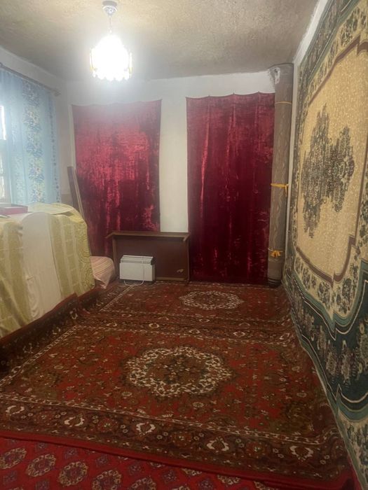 Uy sotiladi 3.2 sotix Bodomzor Yunusobod ROVD